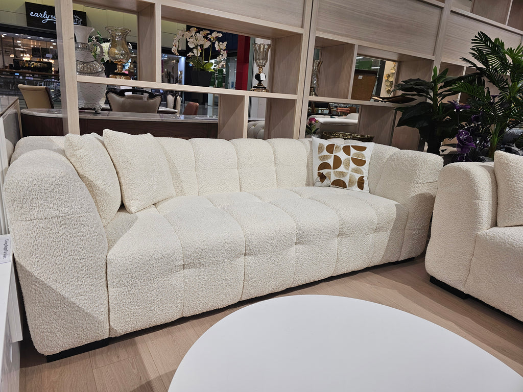 Living Design Boucle Fabric lounge 03