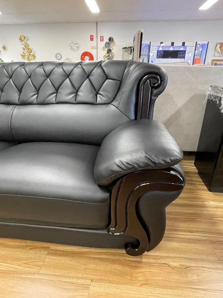 Chesterfield Classic Lounge - Living Design Furniture